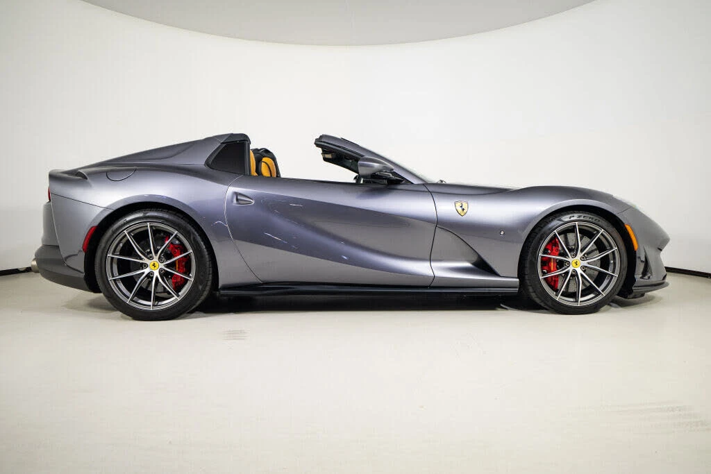 2022 Ferrari 812 GTS - Image 13 of 31