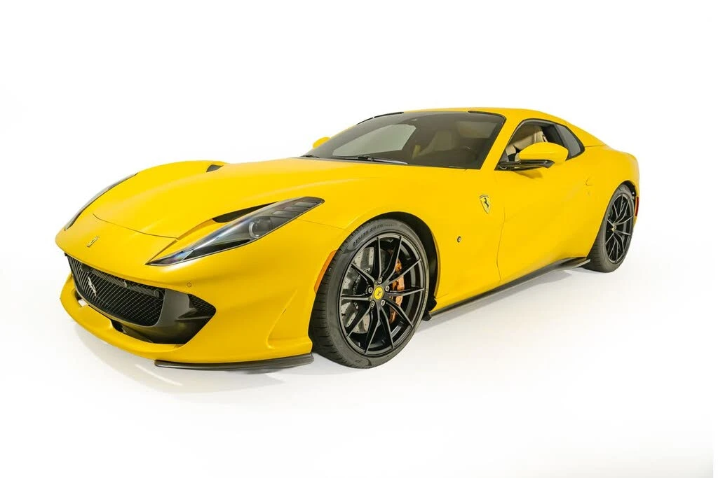 2022 Ferrari 812 GTS - Image 2 of 31