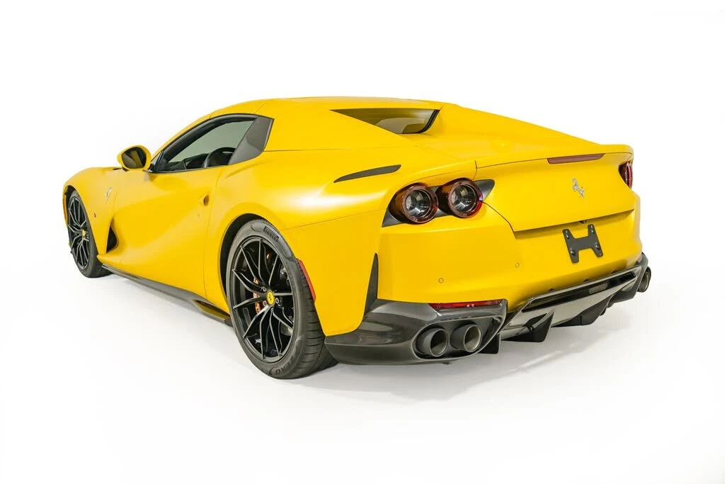2022 Ferrari 812 GTS - Image 4 of 31