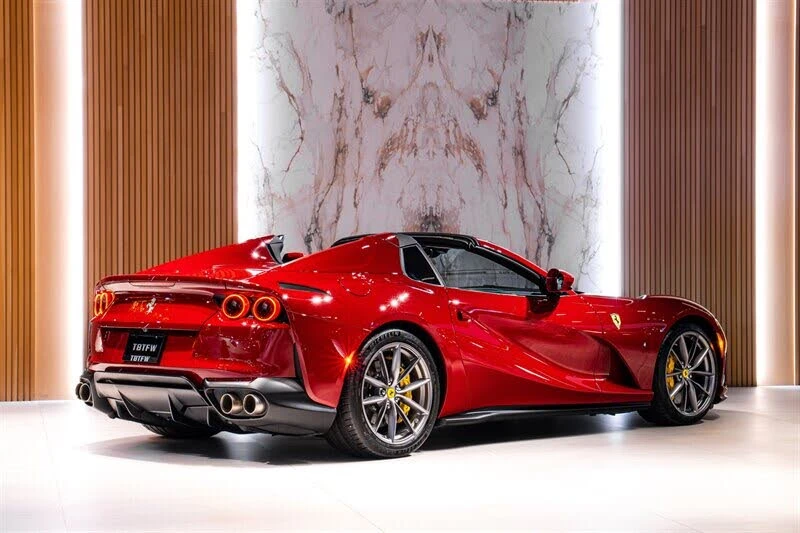 2022 Ferrari 812 GTS - Image 4 of 31