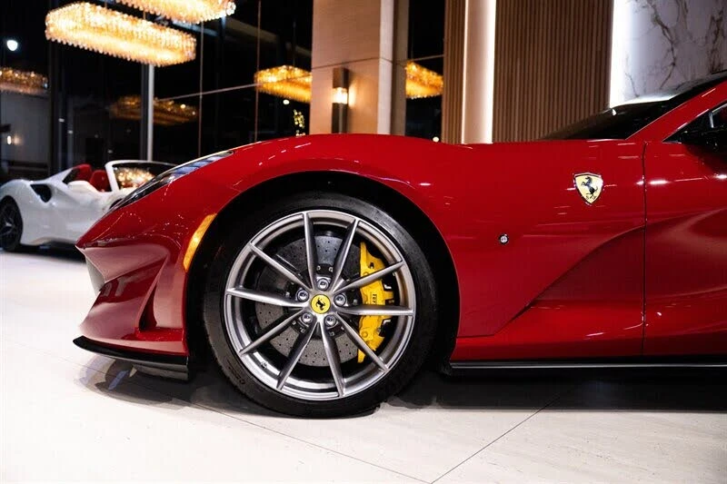 2022 Ferrari 812 GTS - Image 9 of 31