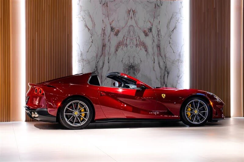 2022 Ferrari 812 GTS - Image 5 of 31