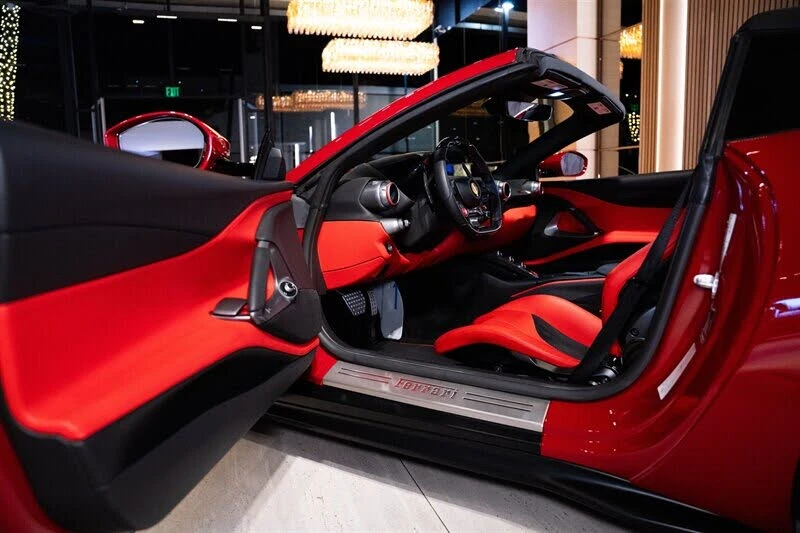 2022 Ferrari 812 GTS - Image 14 of 31