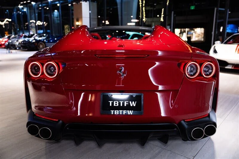 2022 Ferrari 812 GTS - Image 27 of 31