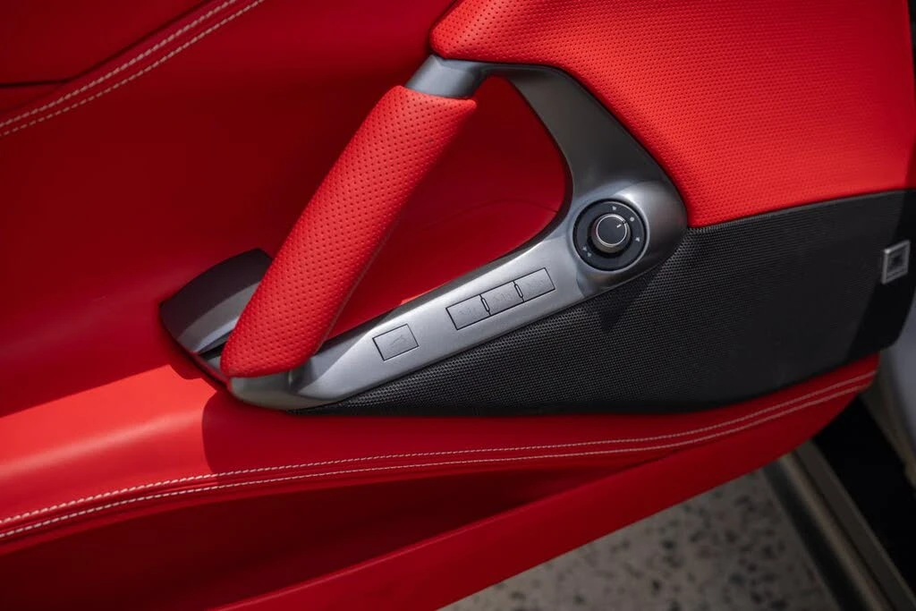 2022 Ferrari 812 GTS - Image 25 of 31