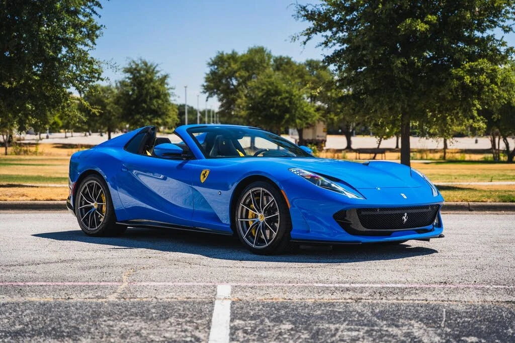 2022 Ferrari 812 GTS - Image 10 of 31