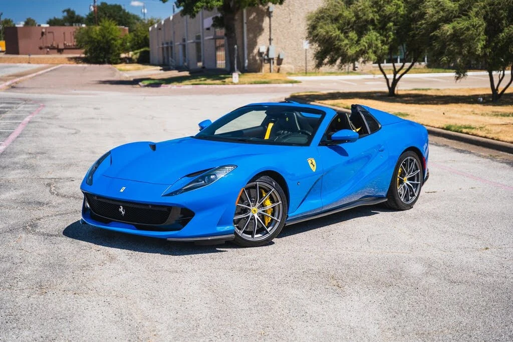 2022 Ferrari 812 GTS - Image 5 of 31