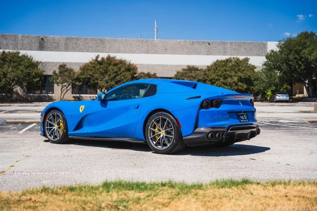 2022 Ferrari 812 GTS - Image 20 of 31