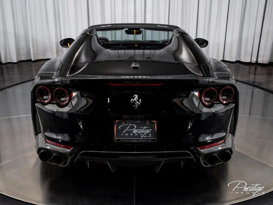 2022 Ferrari 812 GTS - Image 23 of 31