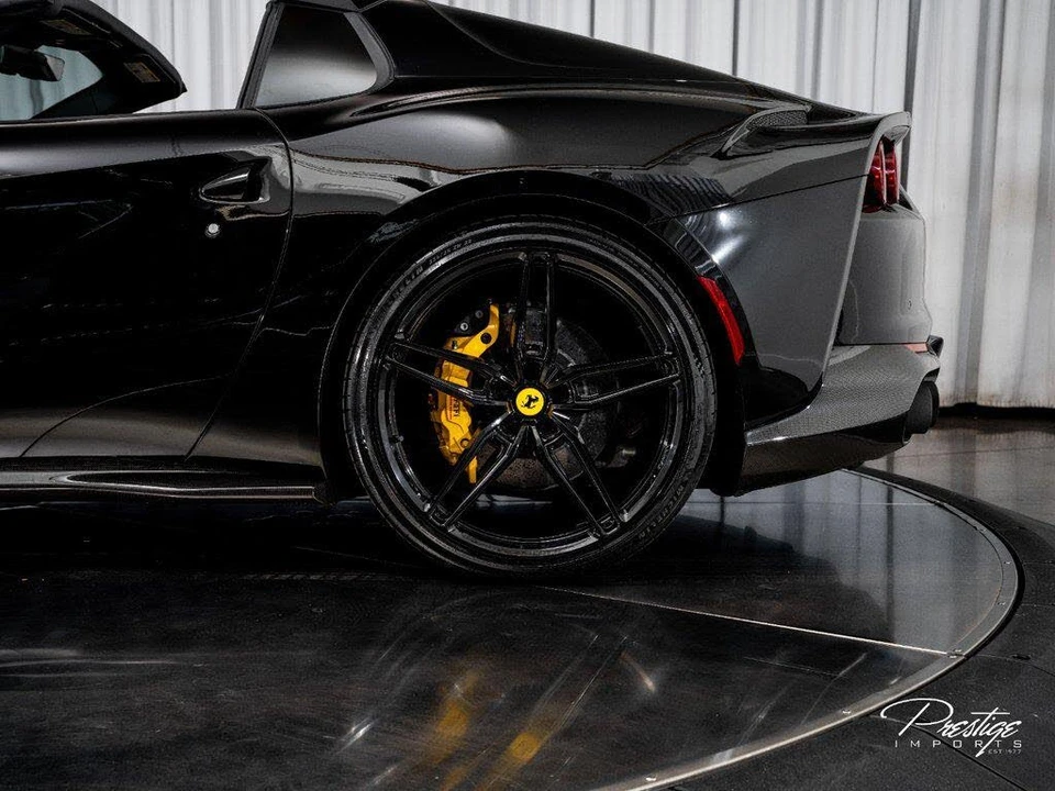 2022 Ferrari 812 GTS - Image 15 of 31