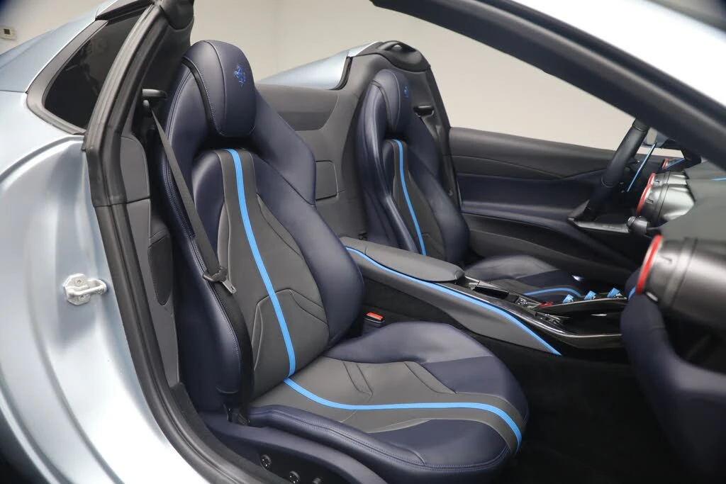 2022 Ferrari 812 GTS - Image 18 of 31