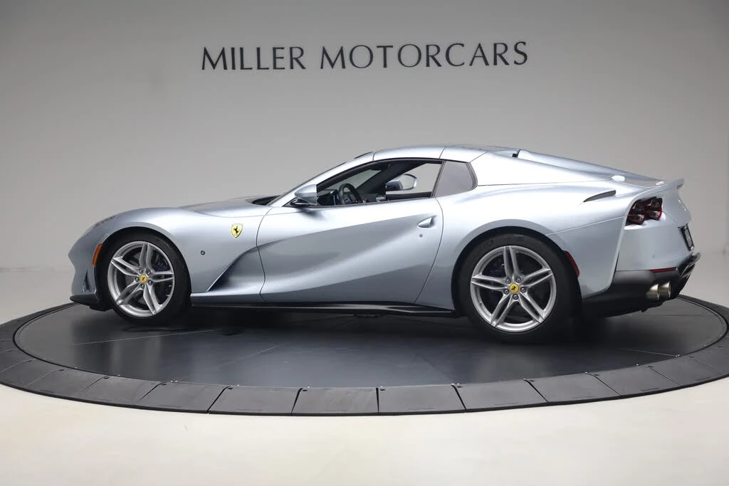 2022 Ferrari 812 GTS - Image 27 of 31