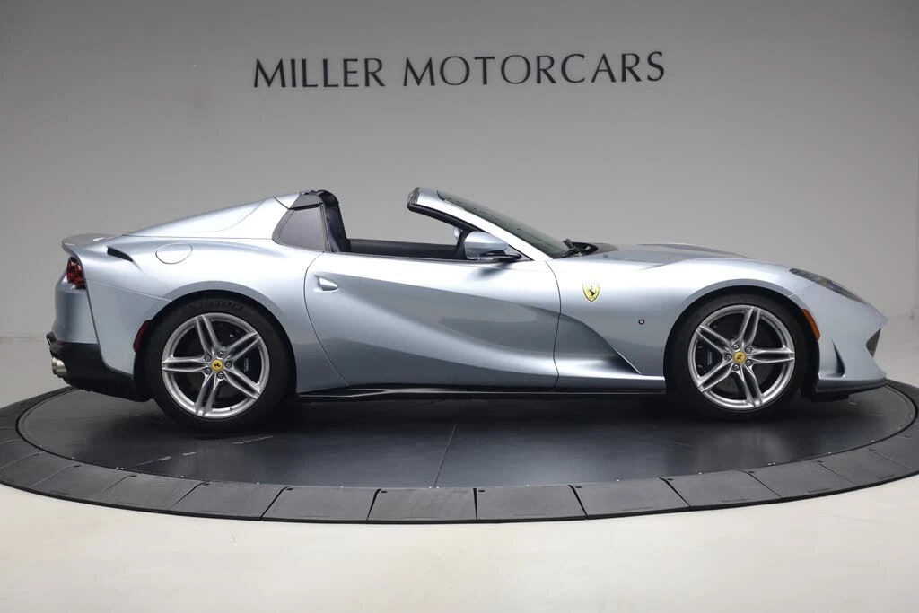 2022 Ferrari 812 GTS - Image 9 of 31