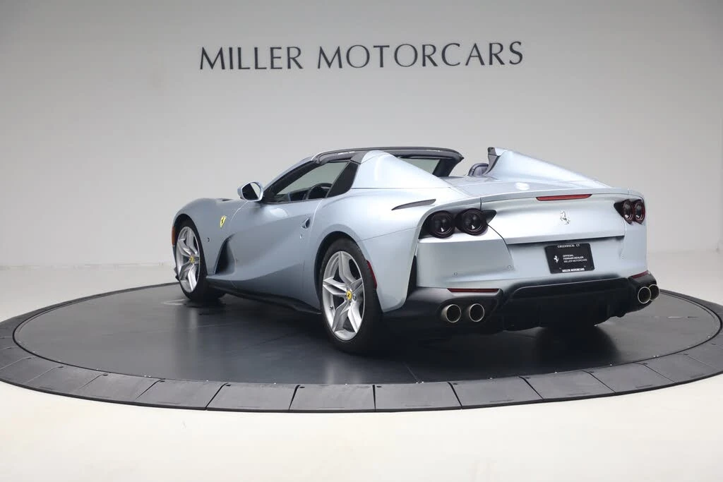 2022 Ferrari 812 GTS - Image 5 of 31