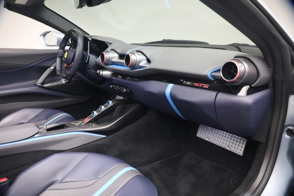 2022 Ferrari 812 GTS - Image 16 of 31