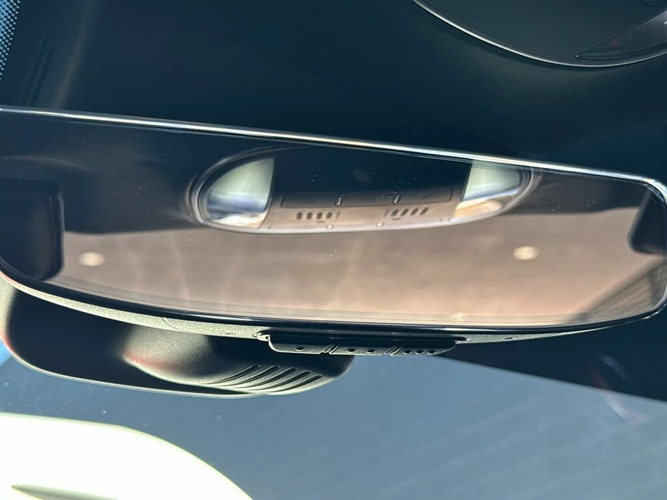2022 Ferrari 812 GTS - Image 20 of 31
