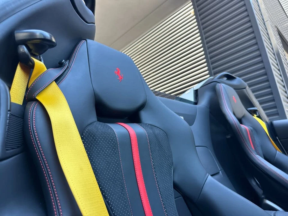 2022 Ferrari 812 GTS - Image 17 of 31
