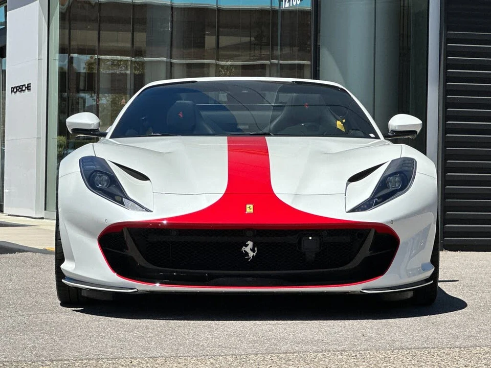2022 Ferrari 812 GTS - Image 11 of 31