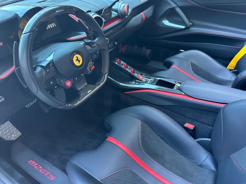 2022 Ferrari 812 GTS - Image 4 of 31