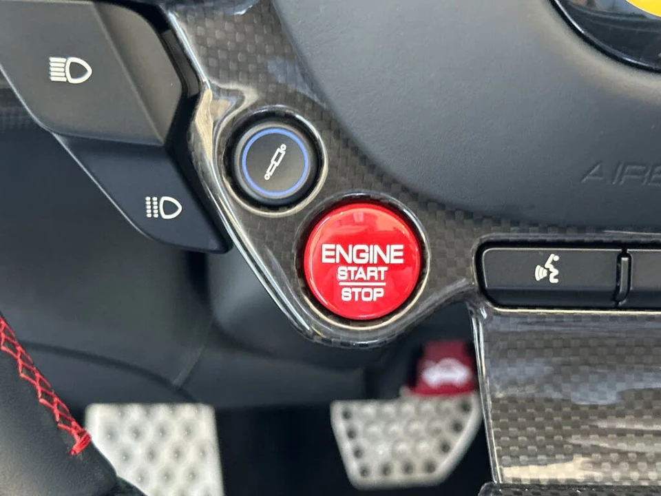 2022 Ferrari 812 GTS - Image 27 of 31