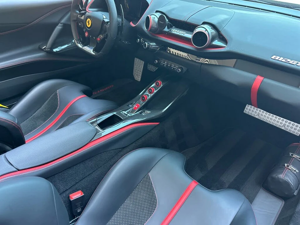 2022 Ferrari 812 GTS - Image 16 of 31