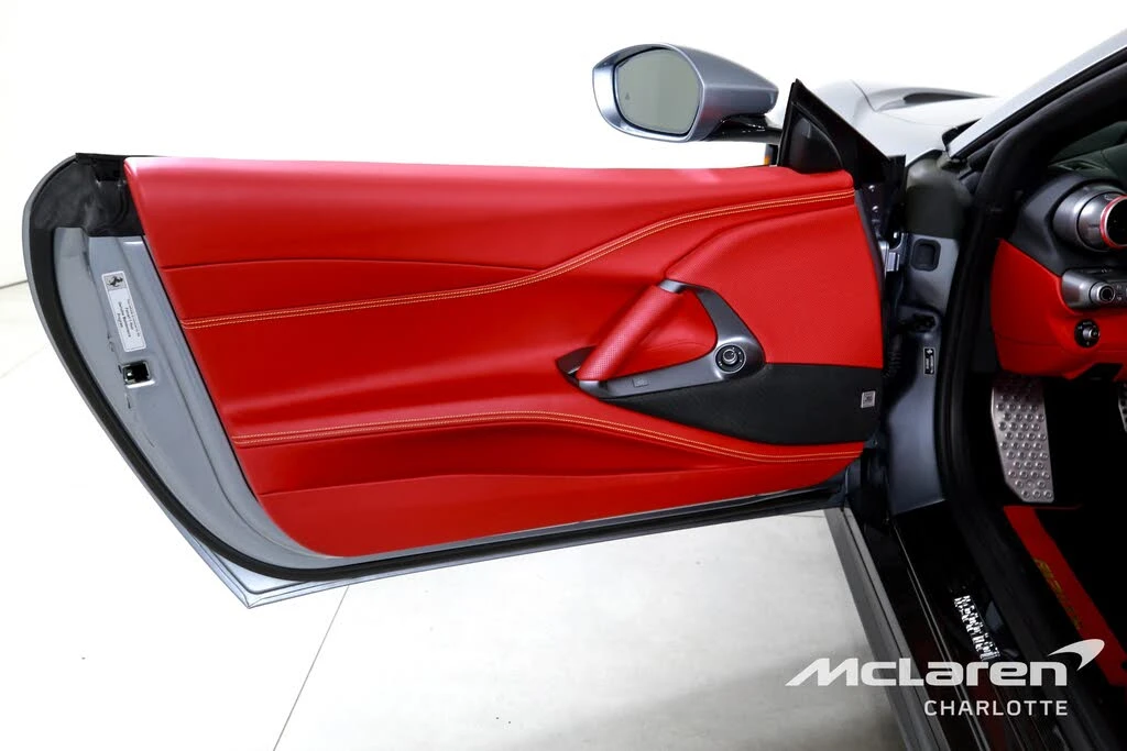 2022 Ferrari 812 GTS - Image 11 of 31
