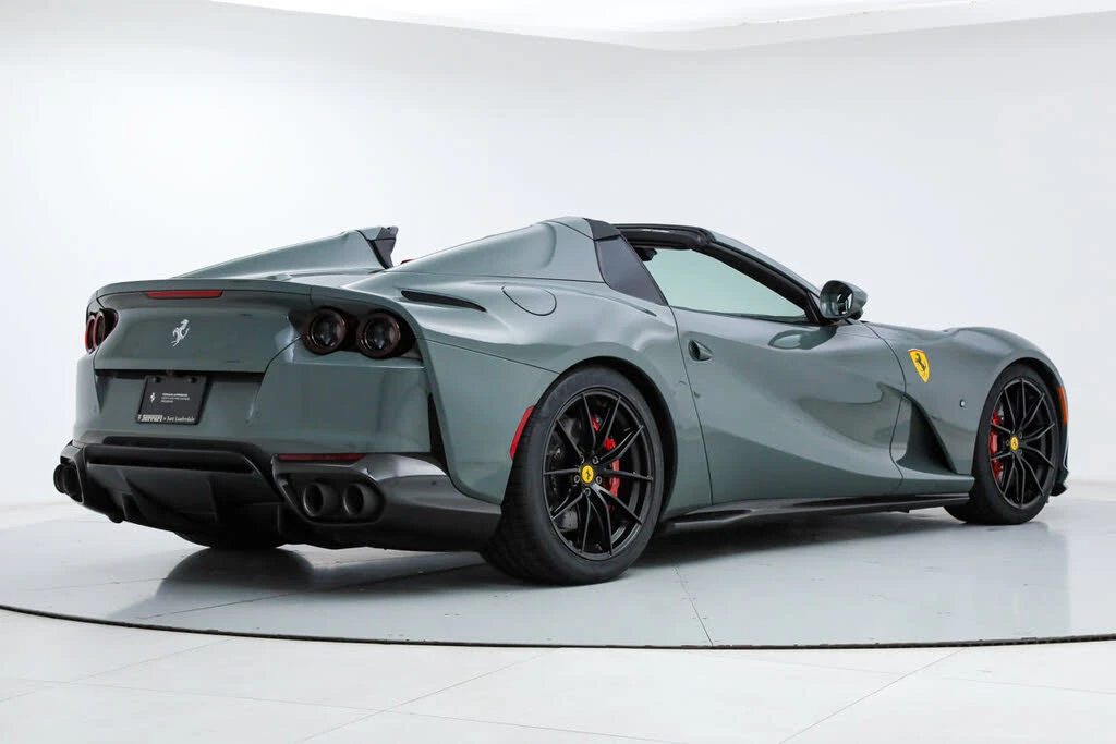 2022 Ferrari 812 GTS - Image 8 of 31