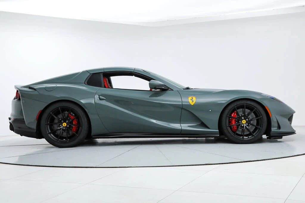 2022 Ferrari 812 GTS - Image 11 of 31