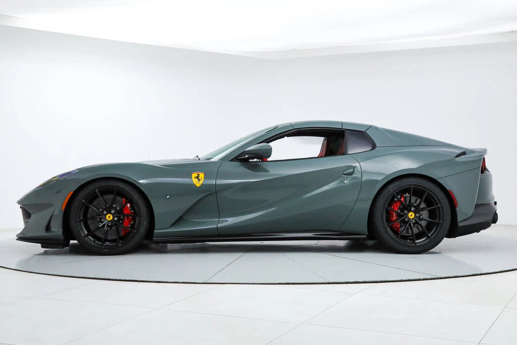 2022 Ferrari 812 GTS - Image 10 of 31