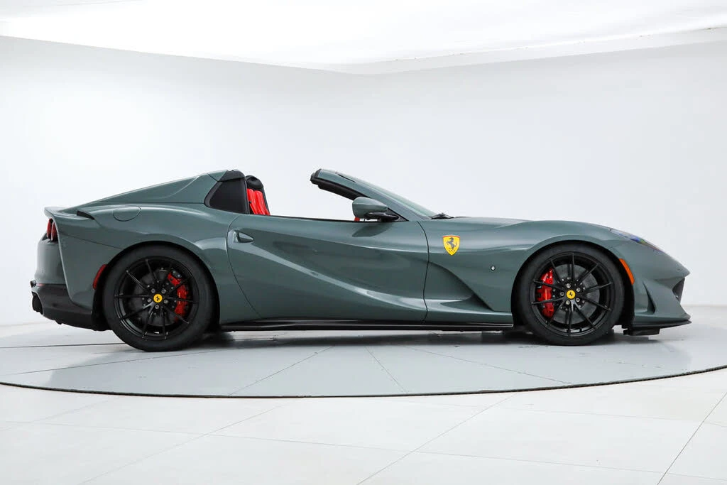 2022 Ferrari 812 GTS - Image 9 of 31