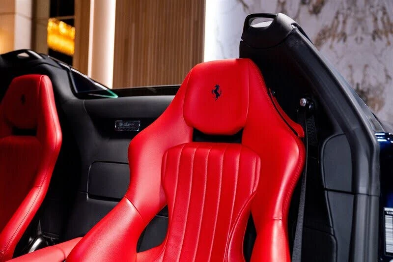 2022 Ferrari 812 GTS - Image 11 of 31