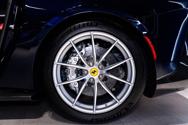 2022 Ferrari 812 GTS - Image 22 of 31
