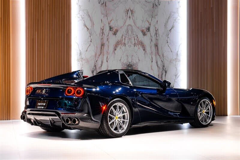 2022 Ferrari 812 GTS - Image 5 of 31