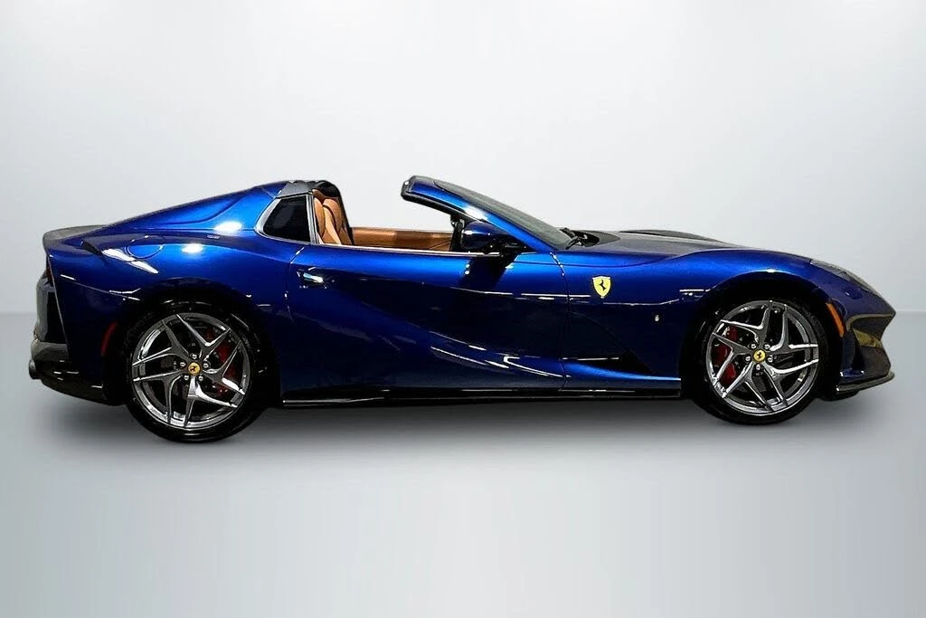 2022 Ferrari 812 GTS - Image 4 of 30