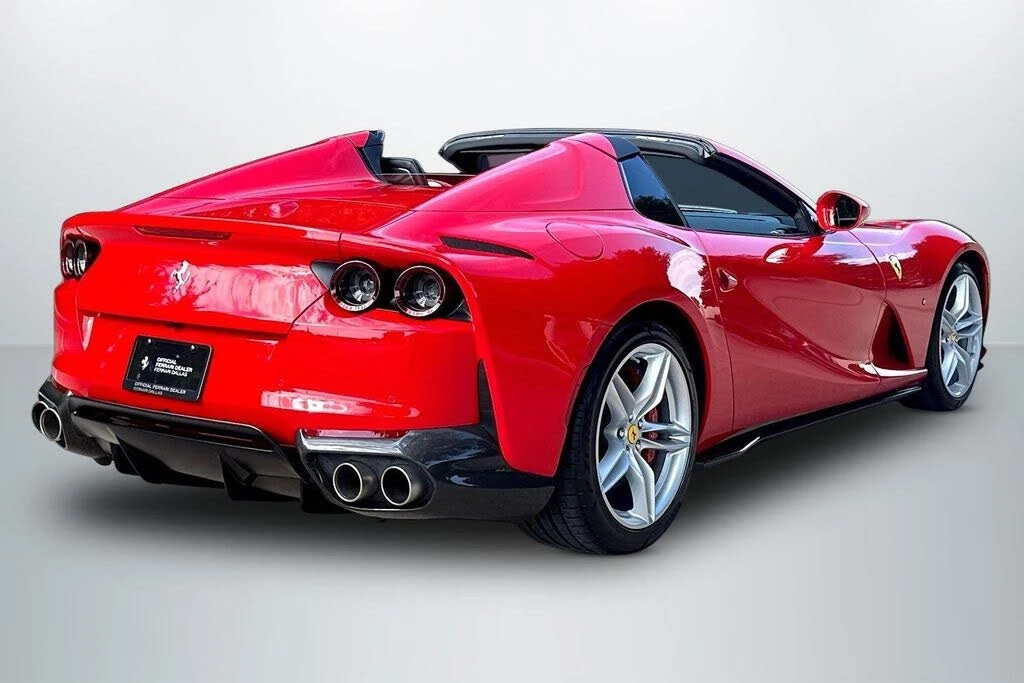 2022 Ferrari 812 GTS - Image 7 of 30