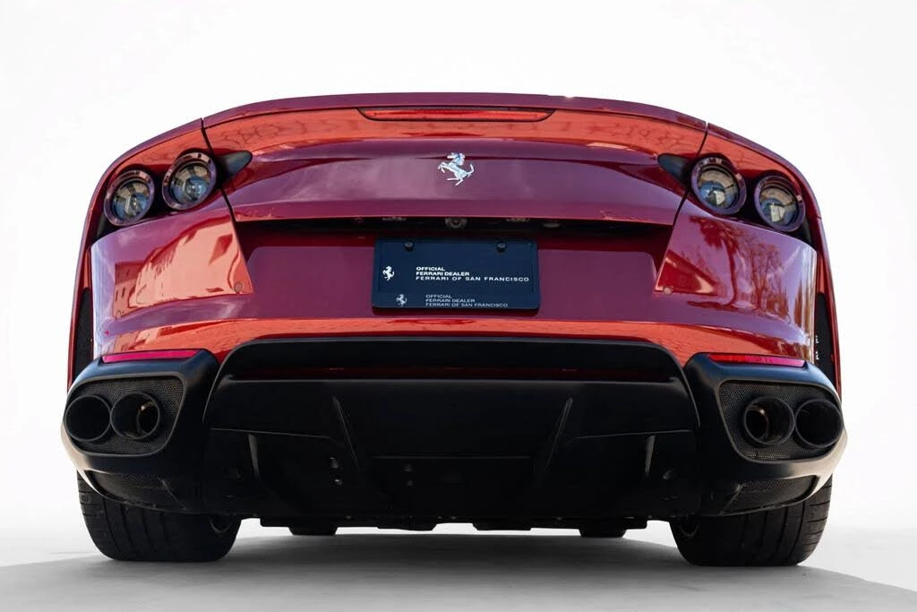 2022 Ferrari 812 GTS - Image 24 of 31