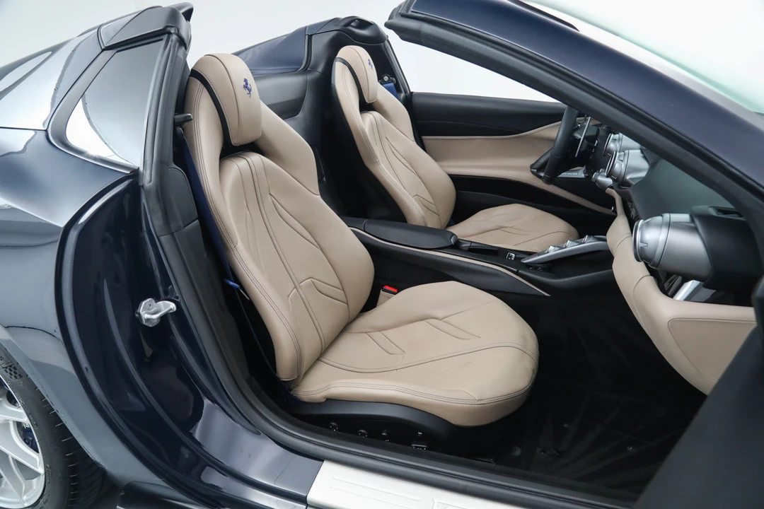 2022 Ferrari 812 GTS - Image 23 of 31