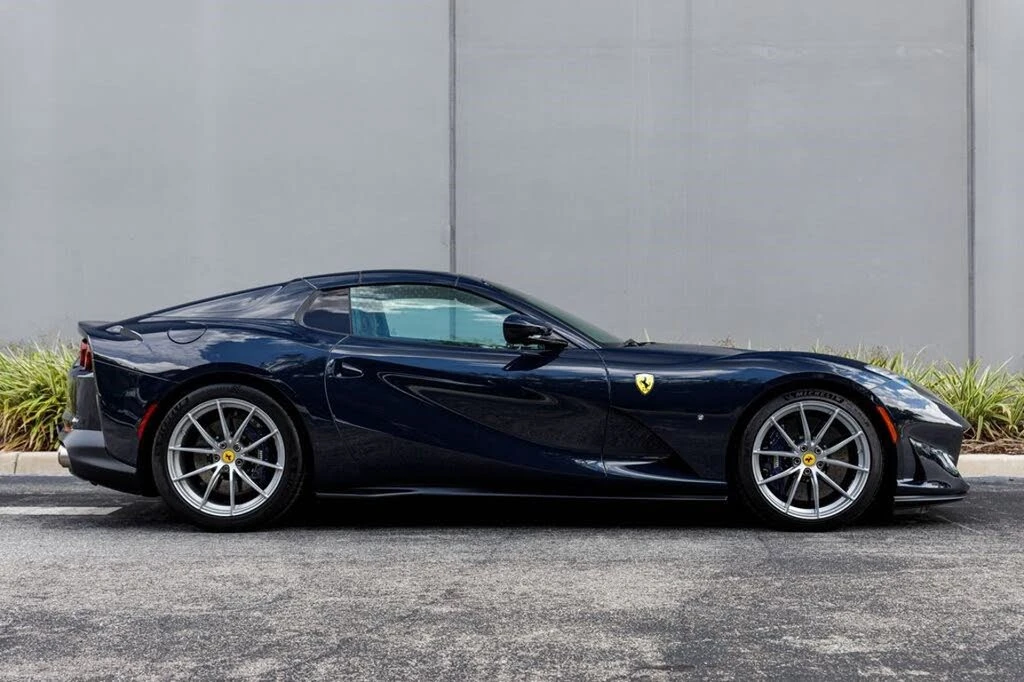 2022 Ferrari 812 GTS - Image 6 of 31