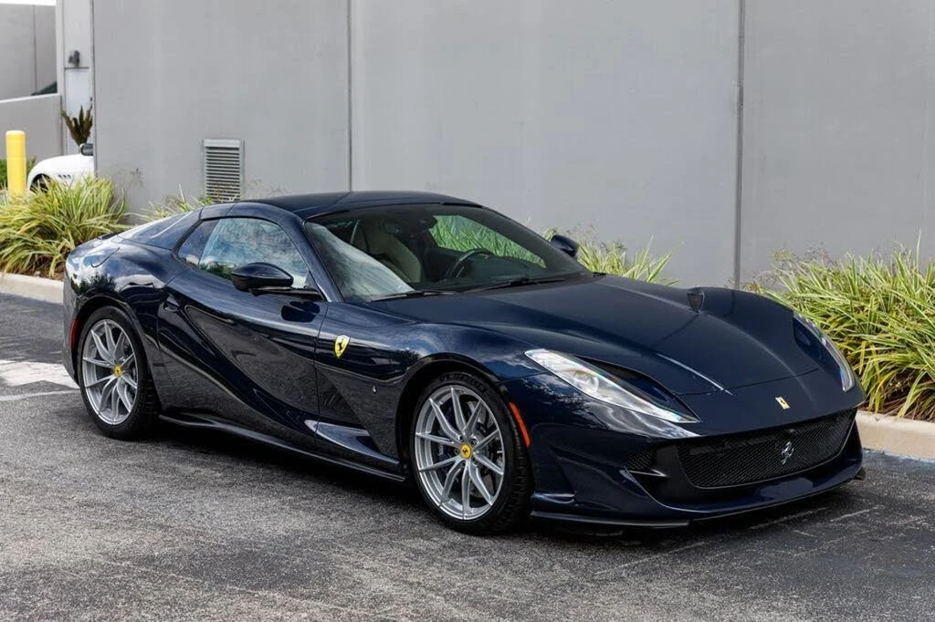2022 Ferrari 812 GTS - Image 7 of 31
