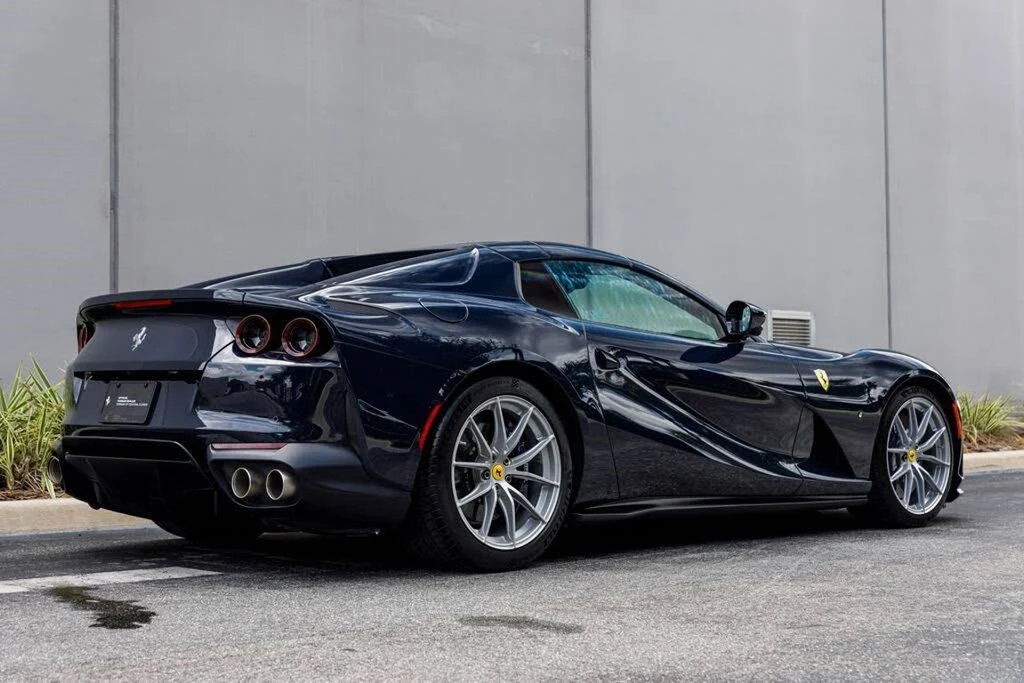 2022 Ferrari 812 GTS - Image 5 of 31