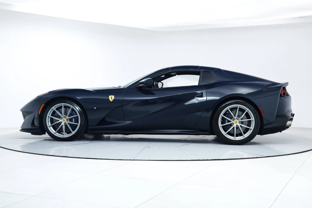 2022 Ferrari 812 GTS - Image 7 of 31