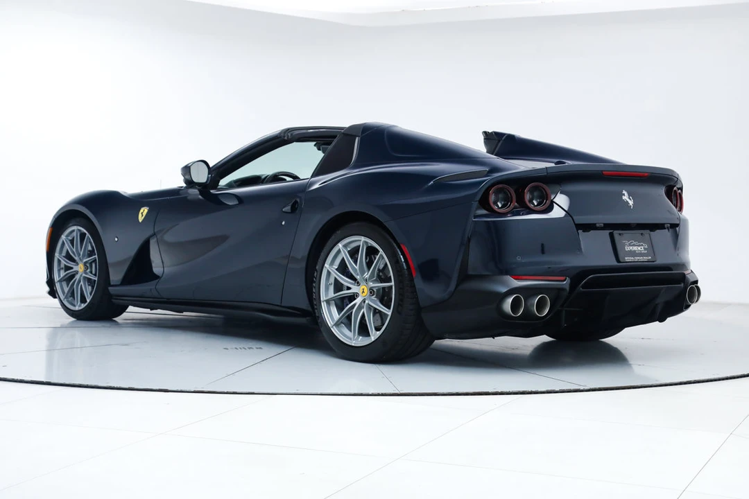 2022 Ferrari 812 GTS - Image 8 of 31