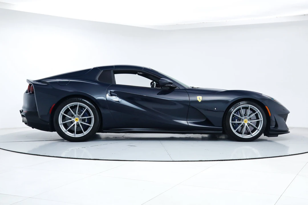 2022 Ferrari 812 GTS - Image 11 of 31