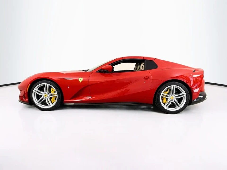 2022 Ferrari 812 GTS - Image 4 of 7