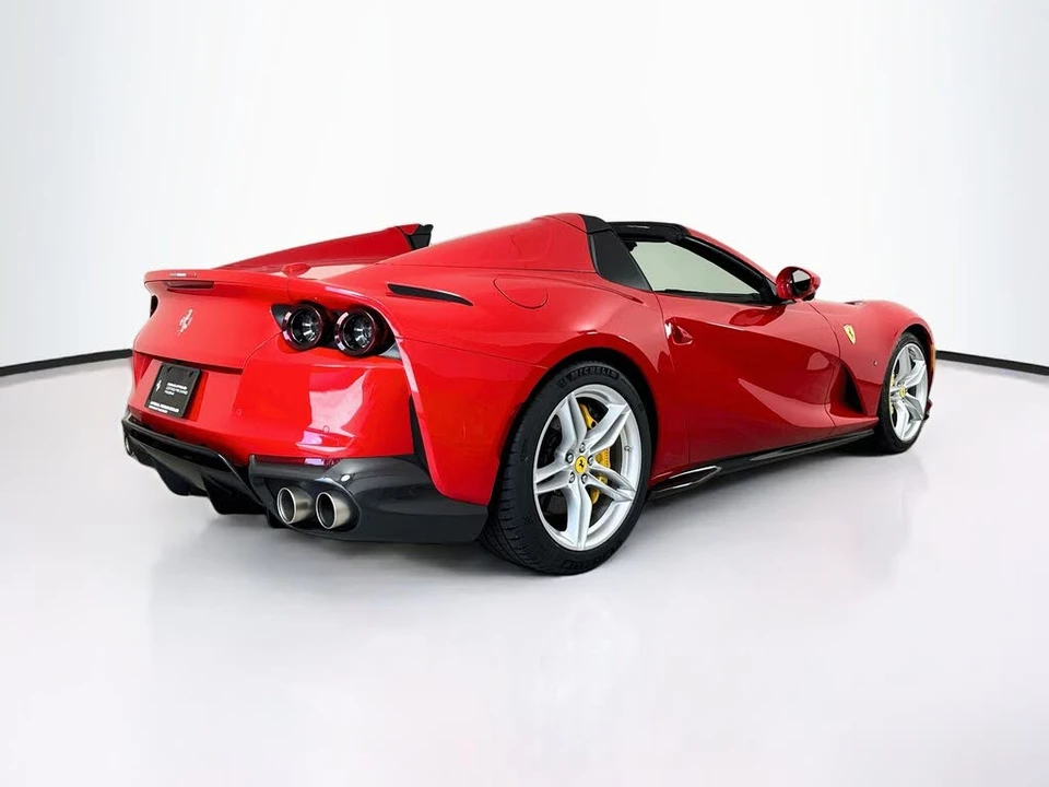 2022 Ferrari 812 GTS - Image 7 of 7
