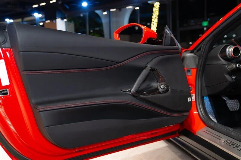 2022 Ferrari 812 GTS - Image 18 of 31