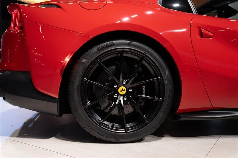 2022 Ferrari 812 GTS - Image 27 of 31