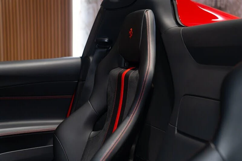 2022 Ferrari 812 GTS - Image 5 of 31