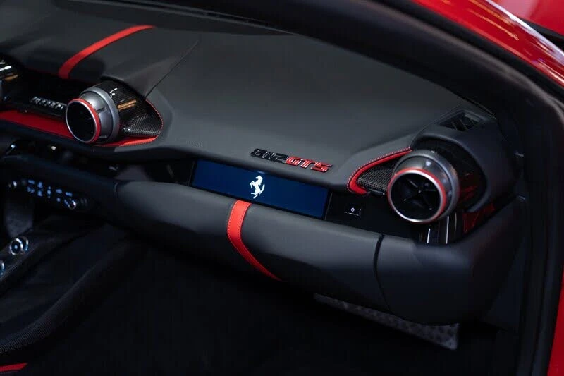 2022 Ferrari 812 GTS - Image 21 of 31