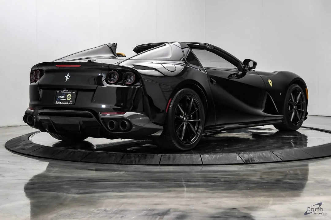 2022 Ferrari 812 GTS - Image 21 of 31